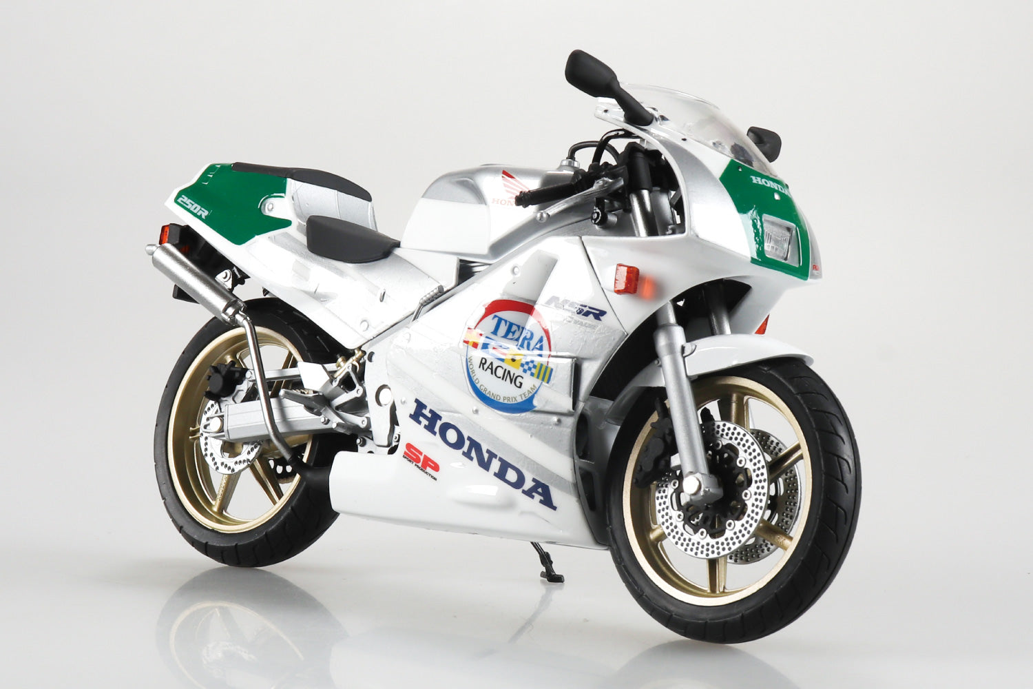 Aoshima 1/12 Diecast Motorcycle Honda NSR250R SP '89 Ross White × Terra Silver × November Silver